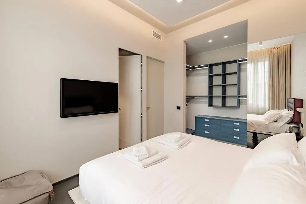 N18 Luxury Boutique Apartment With A Private Pool & Spa Milão