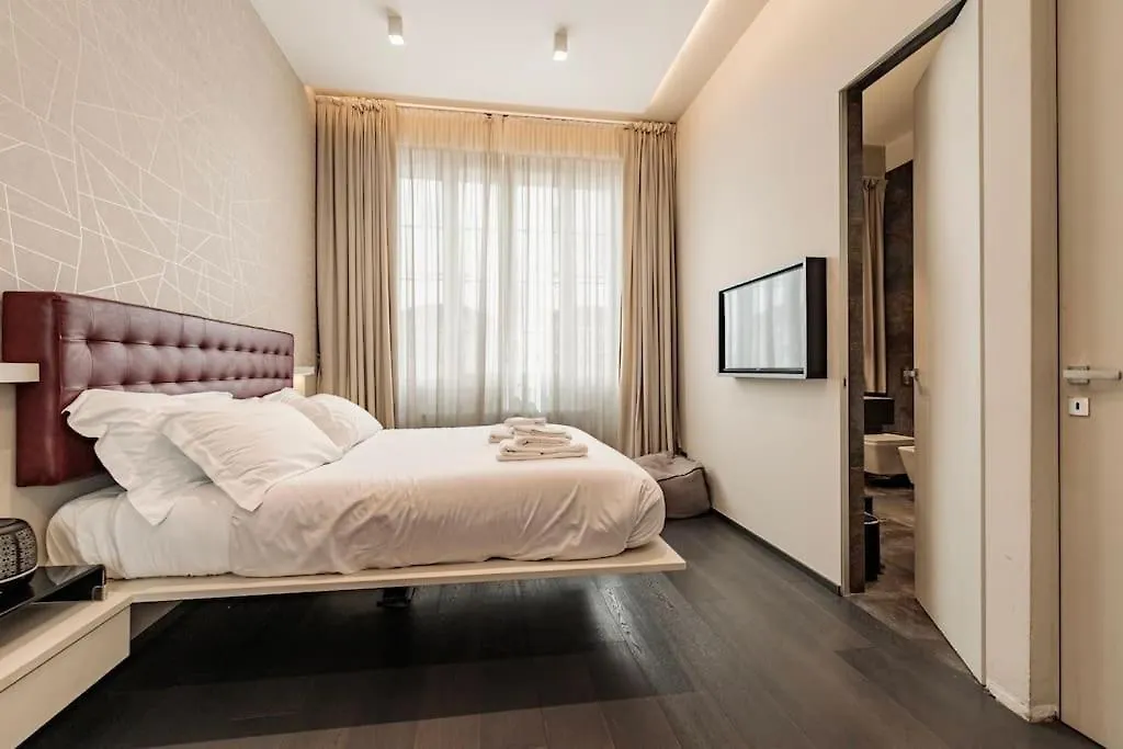 N18 Luxury Boutique Apartment With A Private Pool & Spa Milão