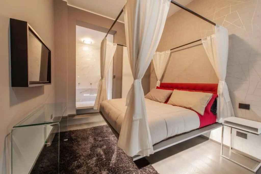 N18 Luxury Boutique Apartment With A Private Pool & Spa Milão